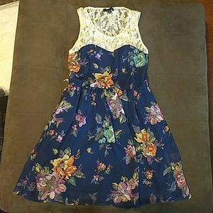 City Triangles Floral Lace Dress